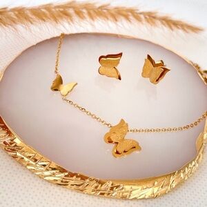 Elegant Gold Butterfly Jewelry Set